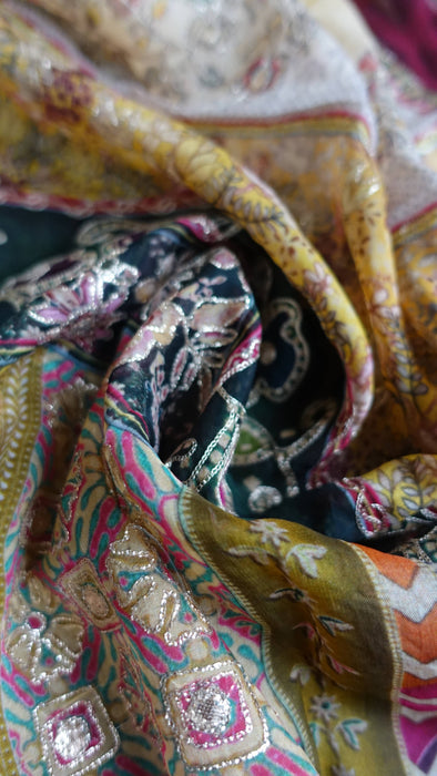 Vibrant Zig Zag Embroidered Dupatta -New