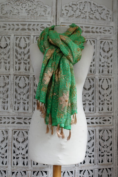 Green Vintage Embroidered Silk Chiffon Dupatta - Preloved