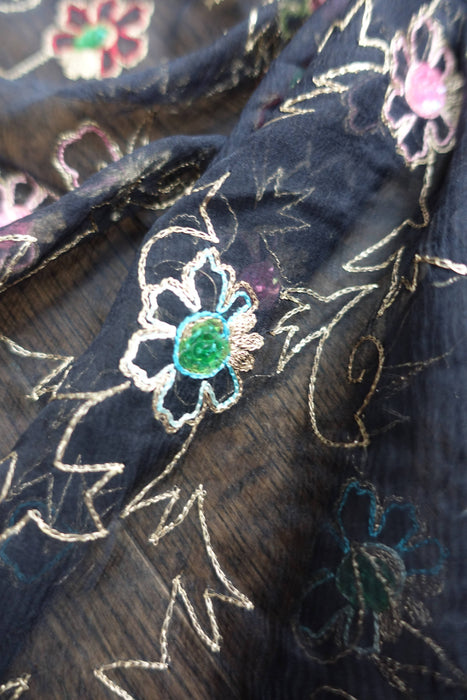 Black Vintage Embroidered Dupatta - New
