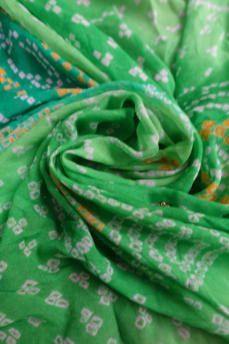 Green Bandhani Dupatta With Gold Beads - New
