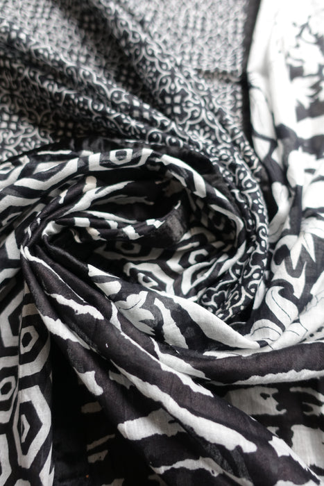 Black 4 Way Printed Cotton Large Scarf - New