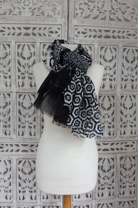 Black 4 Way Printed Cotton Large Scarf - New