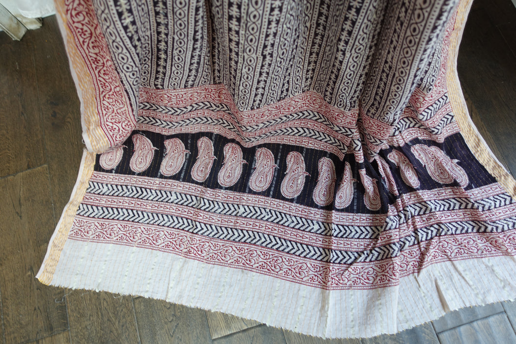 Cotton Cream With Black Paisely Print - New