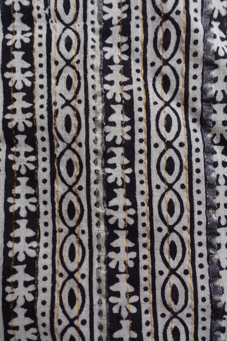 Cotton Cream With Black Paisely Print - New