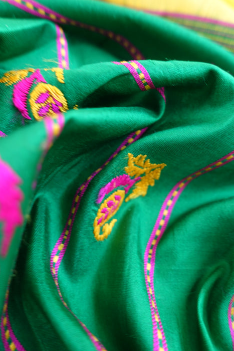 Yellow And And Green Pure Silk Vintage Dupatta - New