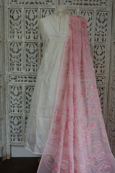 Baby Pink Paisley Shaped Dupatta - New