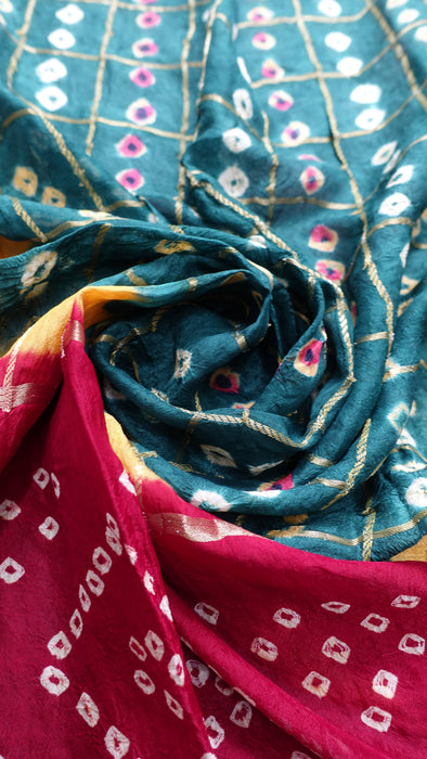 Bandhani Print Large Green Red Dupatta - New