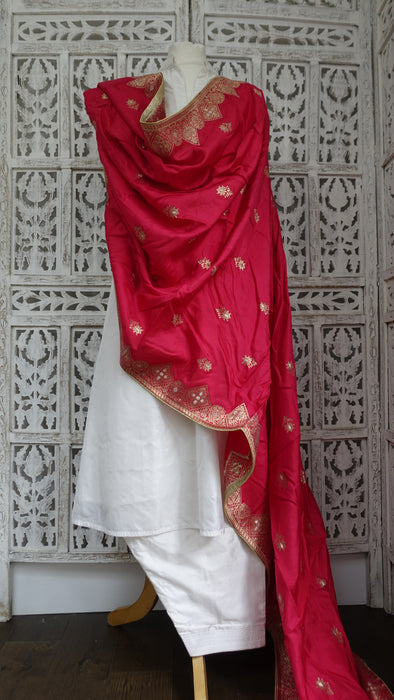 Pink Red Silk Blend Dupatta - New