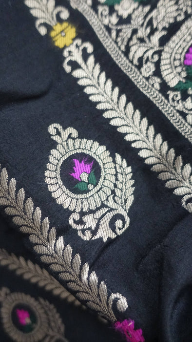 Black Chanderi Woven Shawl - New