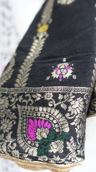 Black Chanderi Woven Shawl - New