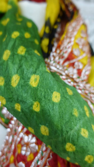Red And Green Vintage Gota Bandhani Dupatta