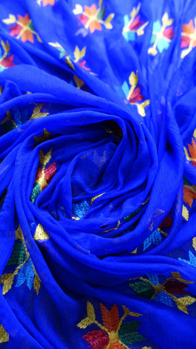 Purple blue phulkari dupatta – pattern detail