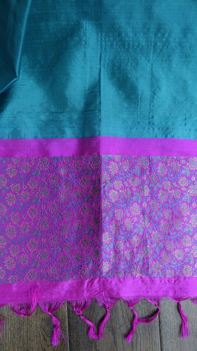 Teal and pink pure silk dupatta – border detail