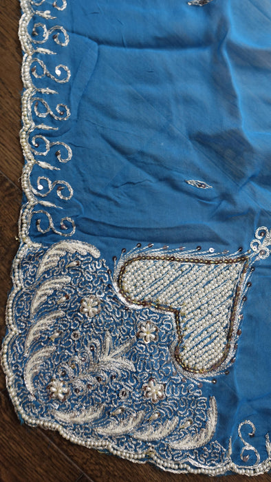 Cream and blue vintage chiffon dupatta – close-up of the embellishment
