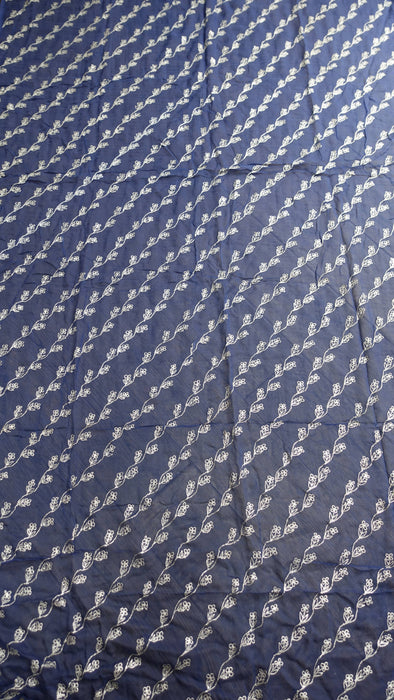 Navy and silver vintage dupatta – corner detail