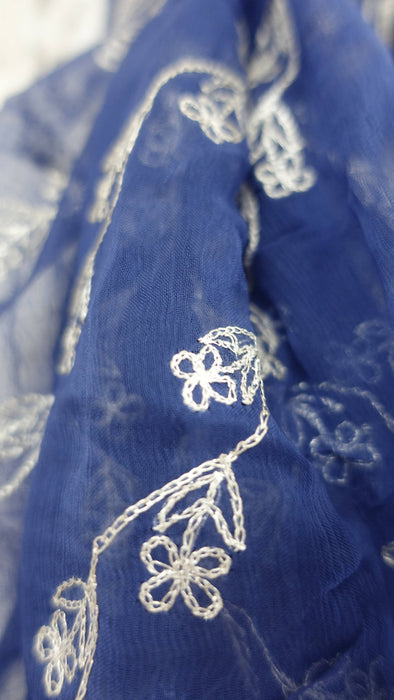 Navy and silver vintage dupatta – fabric and colour detail