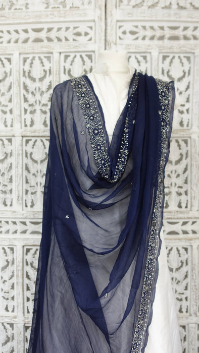 Blue beaded vintage dupatta – pattern detail