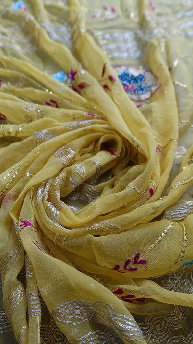 Yellow vintage sequinned embellished dupatta – full length view