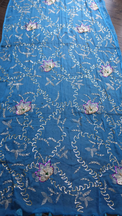 Peacock blue vintage silk chiffon dupatta – corner detail