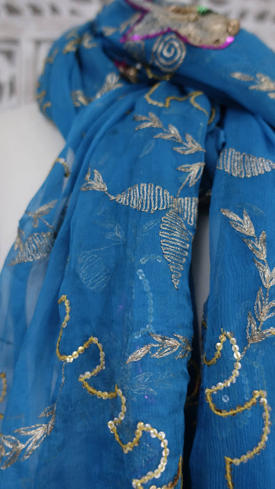 Peacock blue vintage silk chiffon dupatta – fabric and colour detail