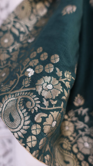 Dark green chanderi silk dupatta – corner detail