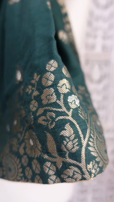 Dark green chanderi silk dupatta – pattern detail