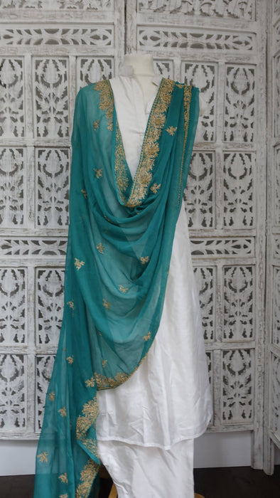 Jade silk chiffon vintage dupatta with gold zardosi – border detail