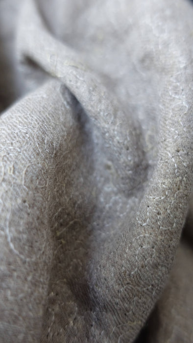 Taupe sequinned wool scarf – border detail