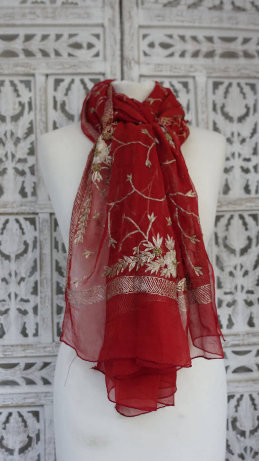 Rusty red gold tilla vintage dupatta