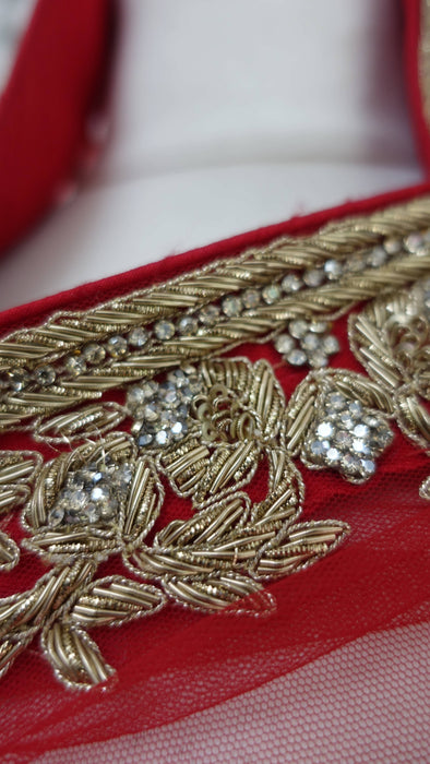 Red net zardosi curved wedding dupatta – fabric and colour detail