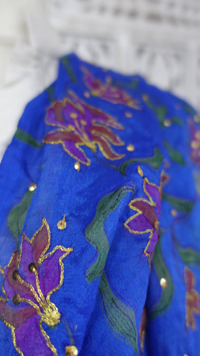 Blue floral sequinned vintage dupatta – border detail