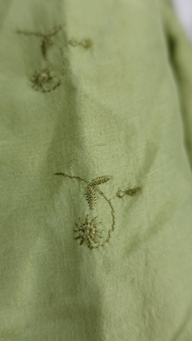 Green fine silk embroidered dupatta – corner detail