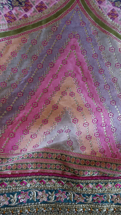 Pink wide border dupatta – reverse side