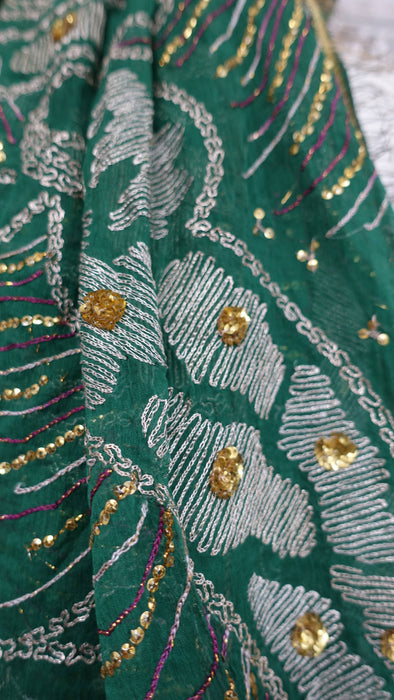 Green vintage silk chiffon embroidered with kiran gota – pattern detail