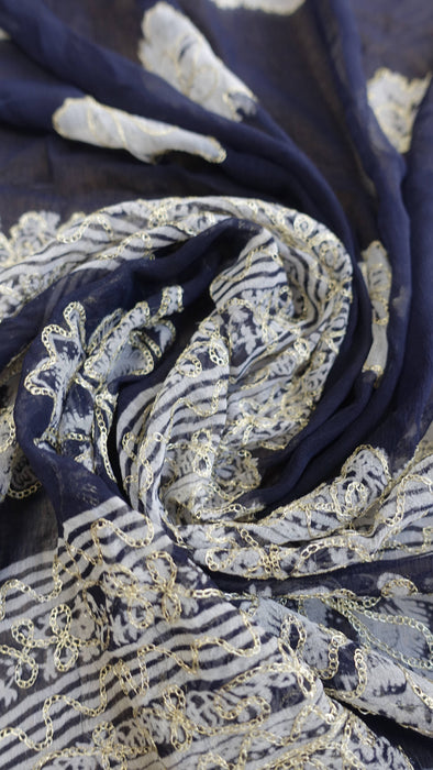 Midnight blue vintage tilla embroidered dupatta – pattern detail