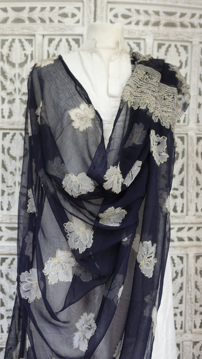 Midnight blue vintage tilla embroidered dupatta – border detail