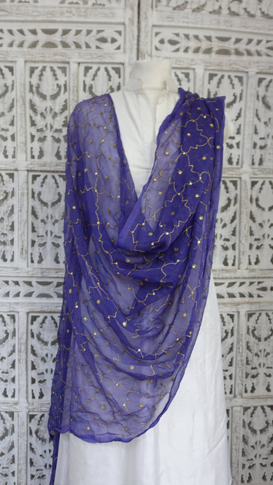 Purple vintage tilla dupatta – corner detail