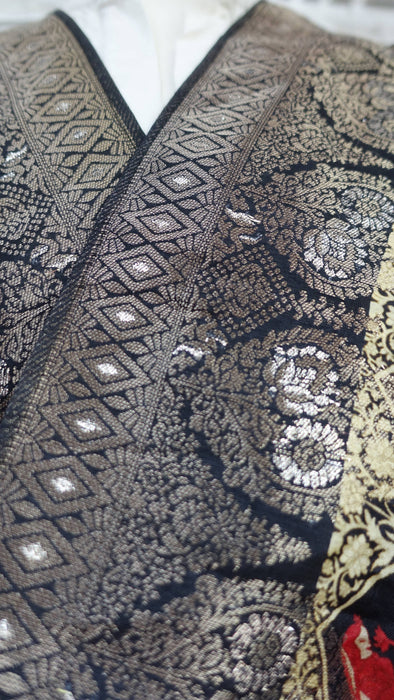 Black chanderi silk printed dupatta – close-up of the embellishment