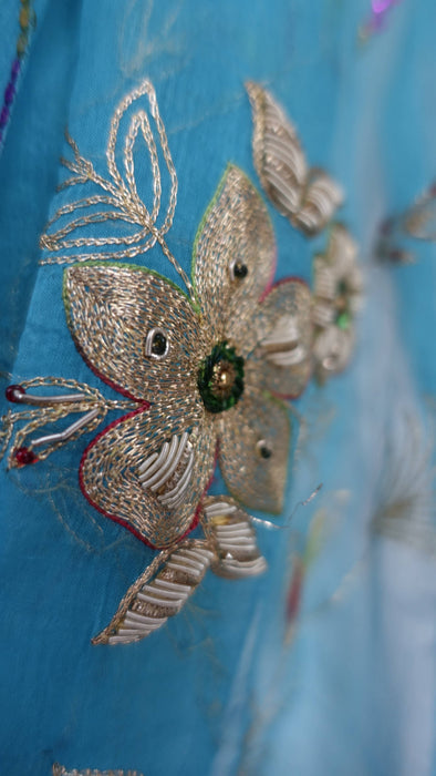 Bright blue zardosi dupatta vintage – pattern detail