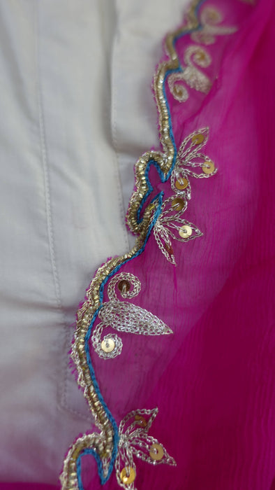 Hot pink zardosi edged dupatta – reverse side