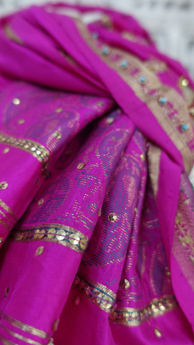 Hot pink pure silk vintage dupatta – close-up of the embellishment