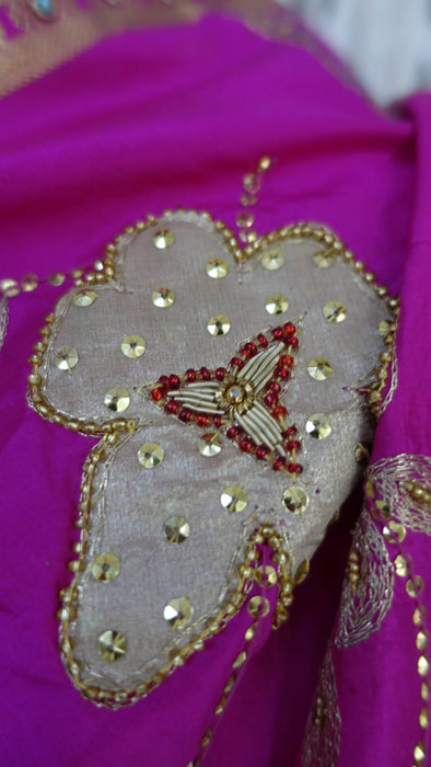 Hot pink pure silk vintage dupatta – corner detail