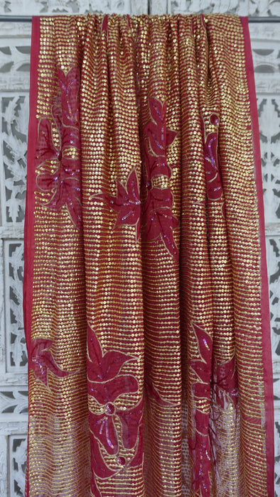 Red vintage sequinned dupatta – border detail