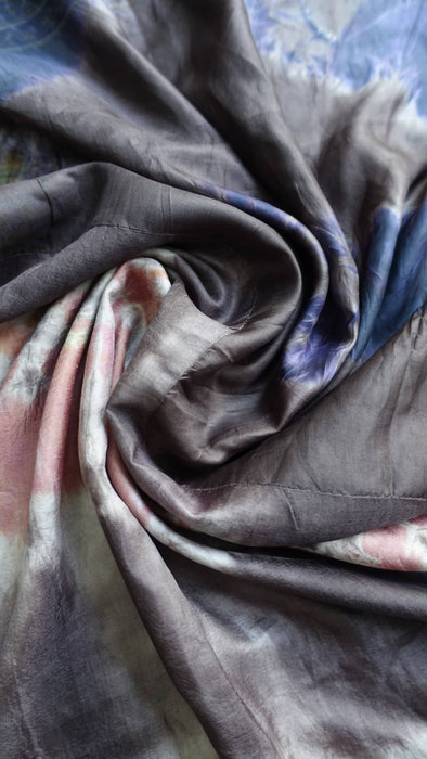 Pure silk tie dye double sided hands and looms scarf – fabric and colour detail
