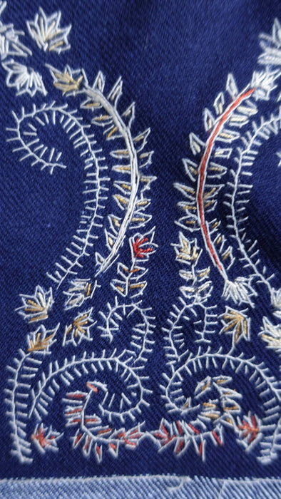 Navy Kashmiri wool shawl with white and gold paisley embroidery – view 7