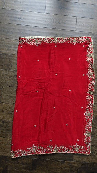 Red silk dupatta with zardosi floral embellishment – corner detail