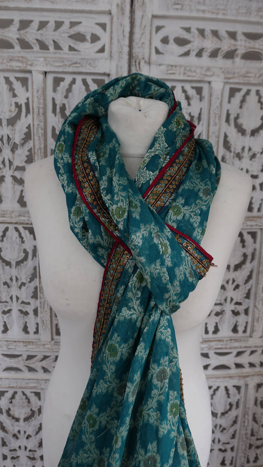 Jade wide zardosi bordered dupatta with silk tassels – full length view