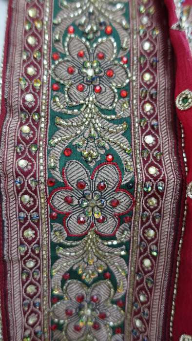 Dark red heavy embellished dupatta – pattern detail