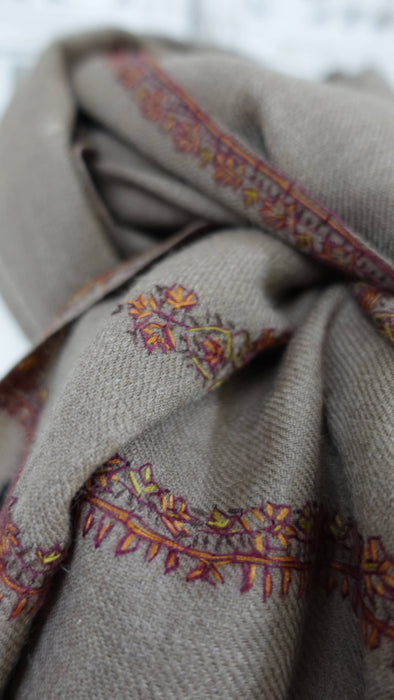 Light taupe wool shawl with floral embroidered border – view 4