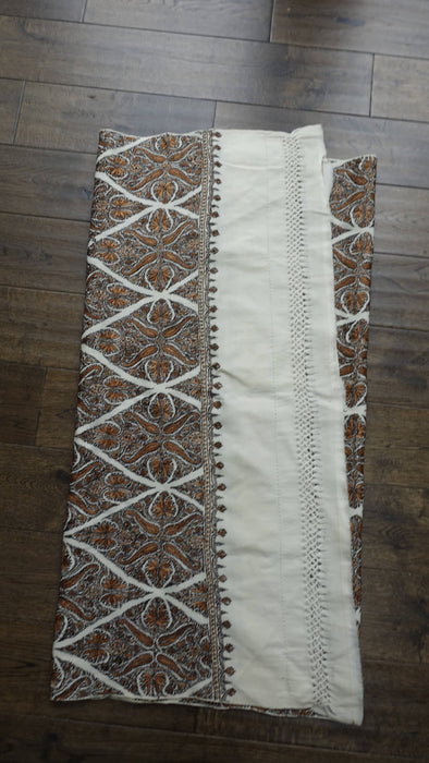 Cream with blue and brown reversible embroidered shawl – pattern detail